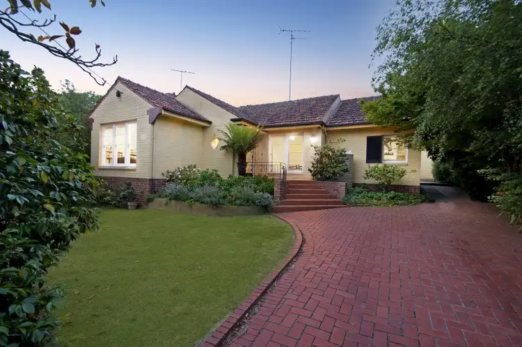24 Cook Street, Newtown VIC 3220