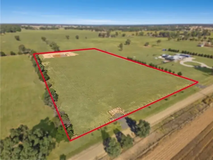4 Banksia Road, Huntly VIC 3551