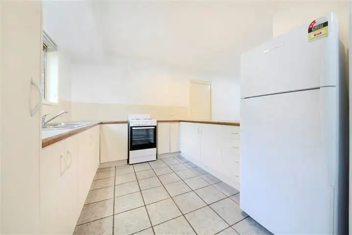 Sixth view of Homely house listing, 27 Sandpiper Crescent, Jubilee Pocket QLD 4802