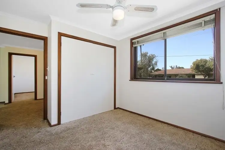 Fifth view of Homely unit listing, 1/695 Lavis Street, East Albury NSW 2640