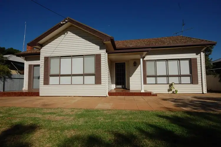 4 Wyangan Avenue, Griffith NSW 2680