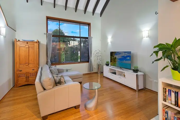 Fifth view of Homely house listing, 136 Cadogan Street, Carindale QLD 4152