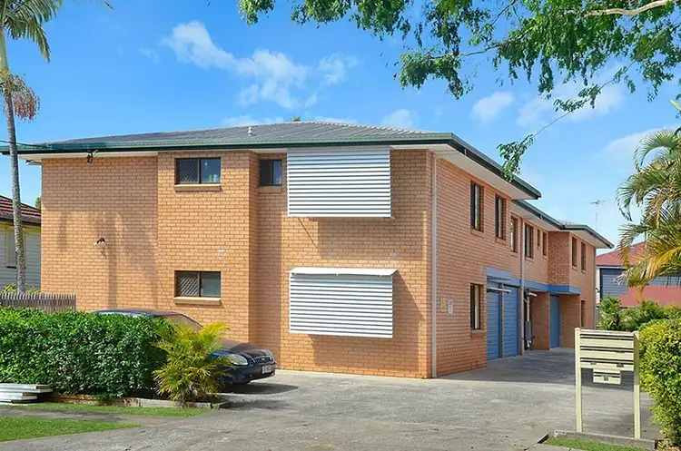 Main view of Homely unit listing, 2/15 Buxton Street, Ascot QLD 4007