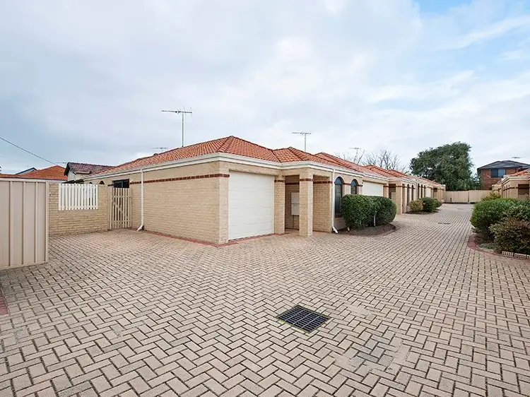 Second view of Homely house listing, 1/39 Cooper Street, Mandurah WA 6210