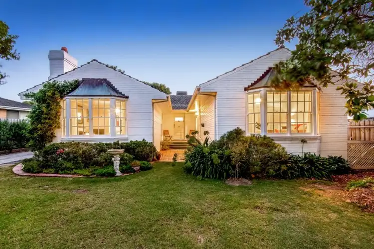 11 Regent Court, Frankston VIC 3199