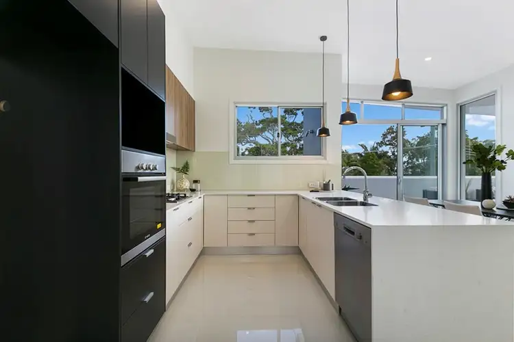 Fifth view of Homely apartment listing, 18/22 Bay Terrace, Wynnum QLD 4178