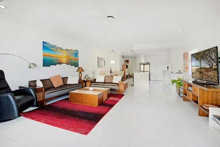 Sixth view of Homely villa listing, 2/45 Stanhill Drive, Chevron Island QLD 4217