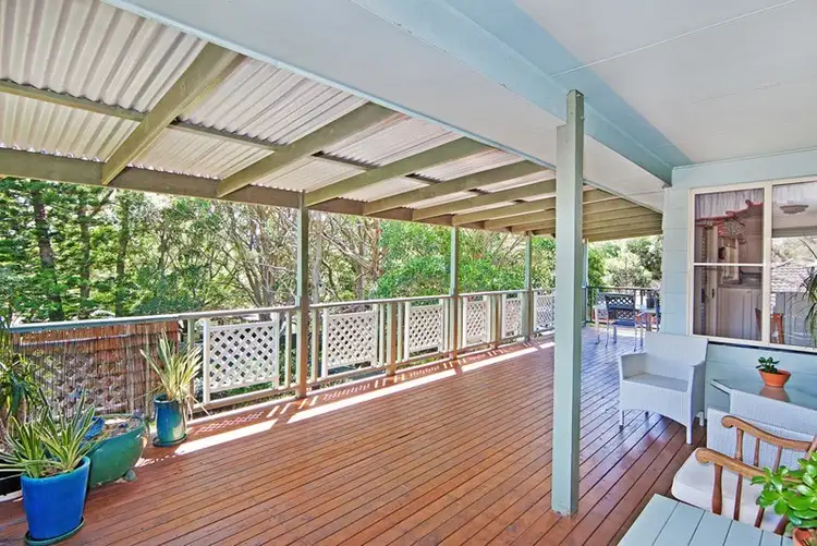 8 Poplars Avenue, Bateau Bay NSW 2261