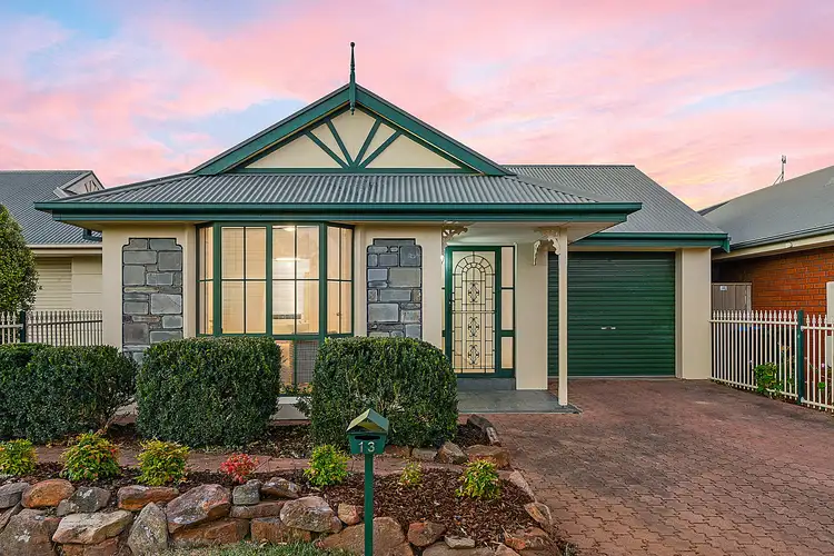 13 Attingham Crescent, Oakden SA 5086