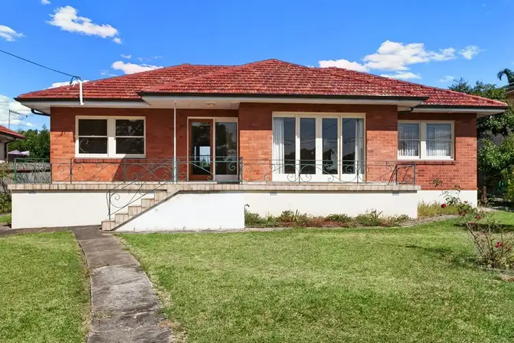 32 Somerville Road, Hornsby Heights NSW 2077