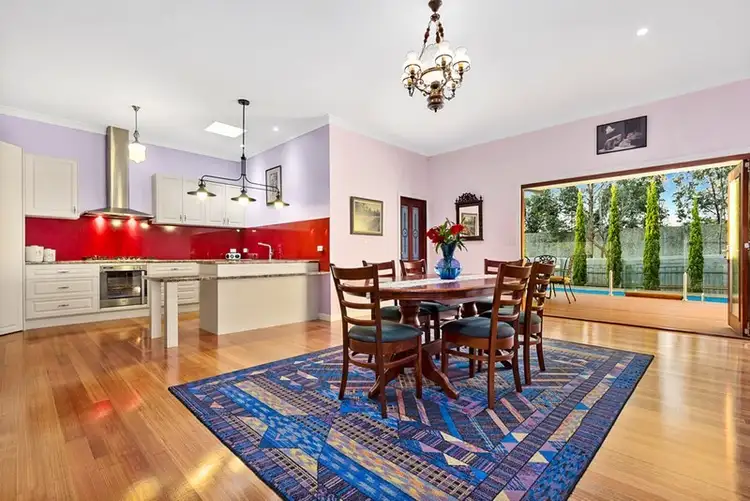 10 Eram Road, Box Hill North VIC 3129