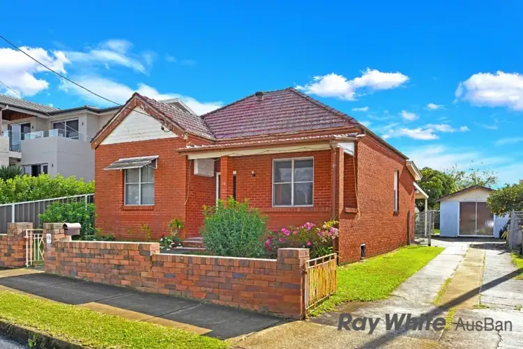 18 Queen Street, Croydon Park NSW 2133