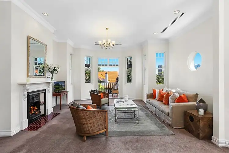 Second view of Homely apartment listing, 5/6-8 Wallaringa Avenue, Neutral Bay NSW 2089
