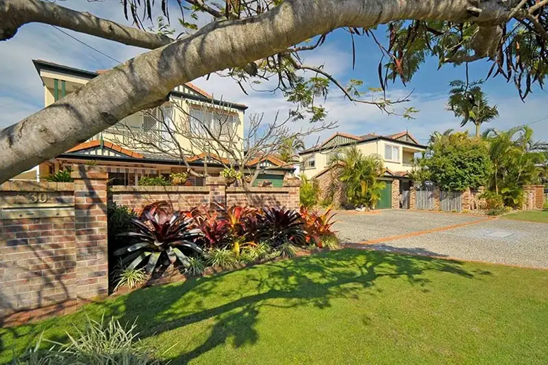Main view of Homely townhouse listing, 2/32 Hilda Street, Mermaid Beach QLD 4218