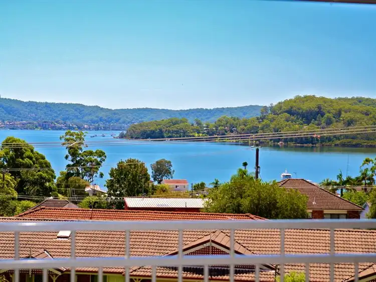 Second view of Homely house listing, 14 Leslie Parade, Saratoga NSW 2251