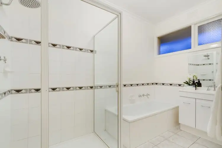 Sixth view of Homely house listing, 7 Tara Drive, Frankston VIC 3199