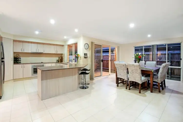 31 Zane Street, Molendinar QLD 4214