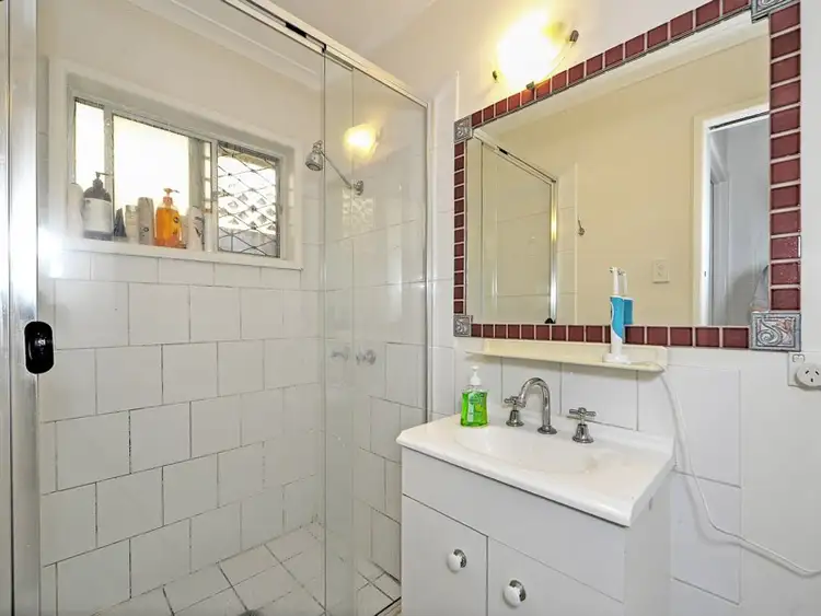 Fifth view of Homely unit listing, 3 'Sunbrite Court' 7 Sunbrite Avenue, Mermaid Beach QLD 4218