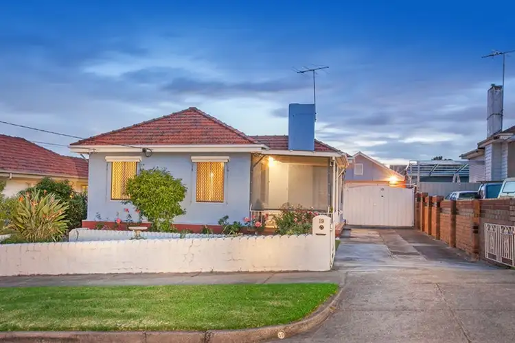 19 Drysdale Street, Reservoir VIC 3073