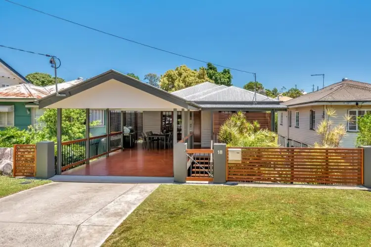 18 Evans Street, Kedron QLD 4031