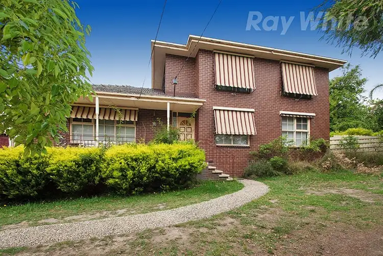 38 PROSPECT HILL Road, Croydon VIC 3136
