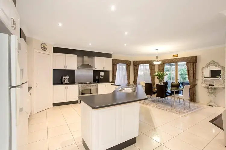 20 Shoalwater Drive, Waterways VIC 3195