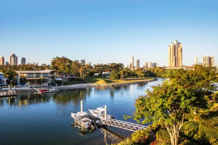 5/33 T E Peters Drive, Broadbeach Waters QLD 4218