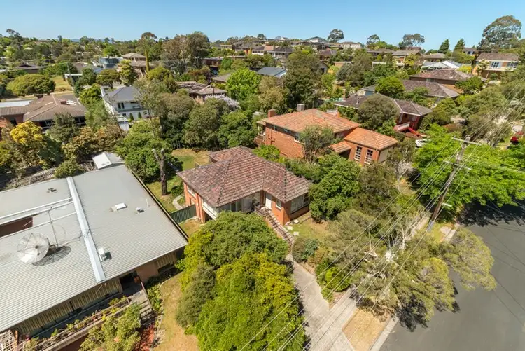 Second view of Homely house listing, 10 Howitt Drive, Templestowe Lower VIC 3107