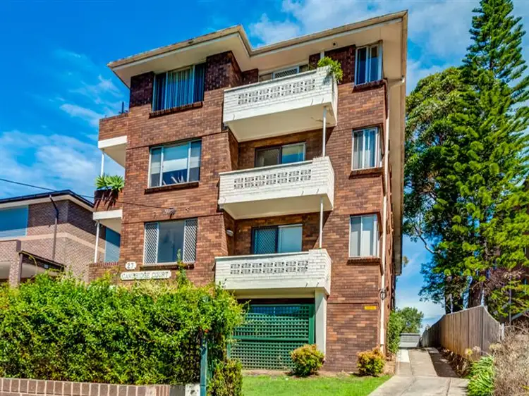 2/27 Cambridge Street, Gladesville NSW 2111
