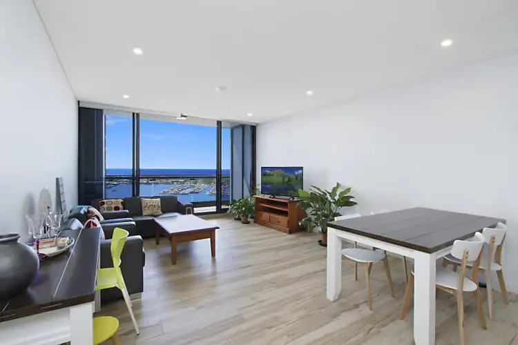 1606 'Meriton' 2 Como Crescent, Southport QLD 4215