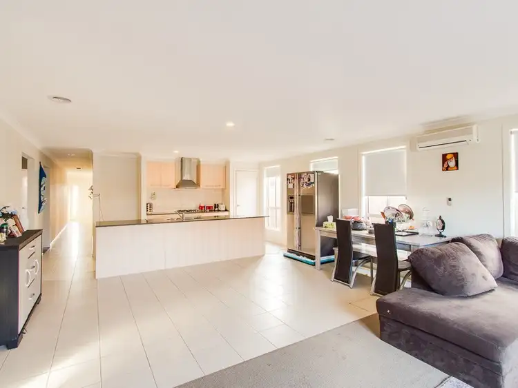 Fifth view of Homely house listing, 40 Sinclair Crescent, Tarneit VIC 3029