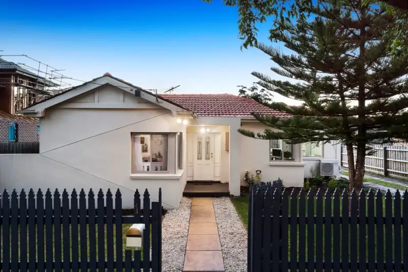 Main view of Homely unit listing, 1/1 Wallace Avenue, Oakleigh South VIC 3167