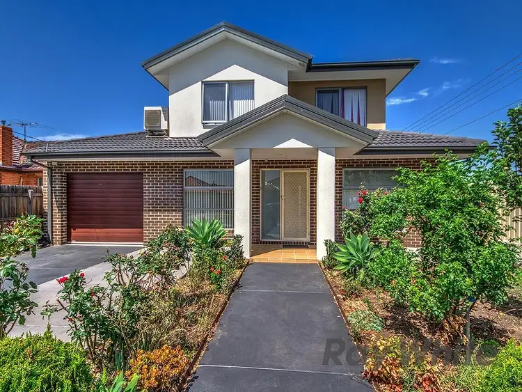 5 Station Avenue, St Albans VIC 3021