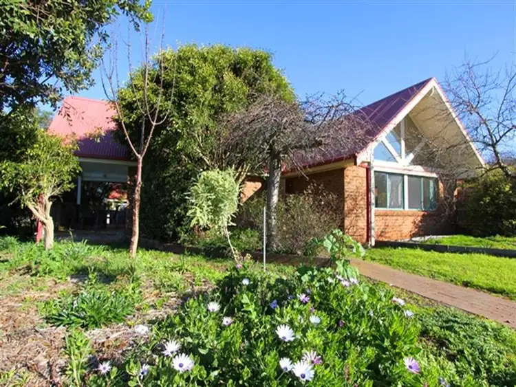 1 Acacia Close, Cowes VIC 3922
