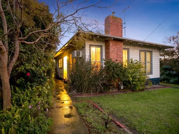 4 Eton Court, Frankston VIC 3199