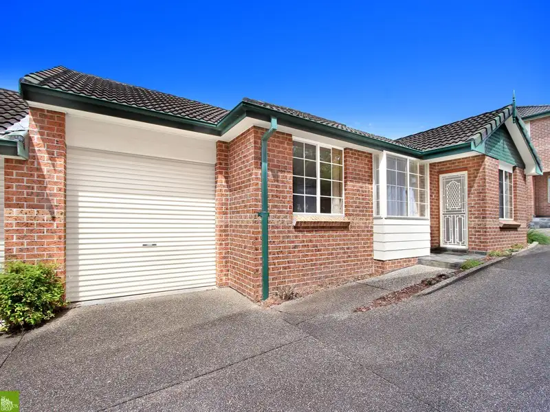 Main view of Homely villa listing, 2/10 Bell Street, Keiraville NSW 2500