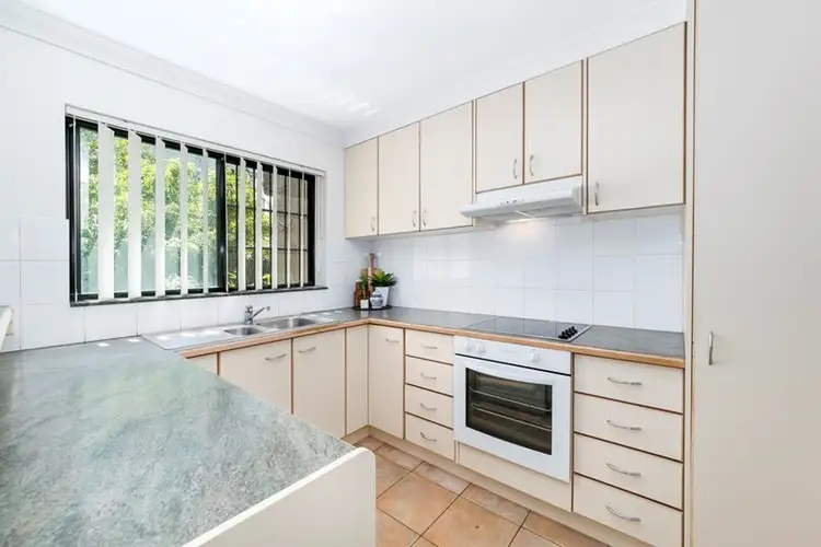 Fifth view of Homely apartment listing, 4/39 Cairns Street, Kangaroo Point QLD 4169