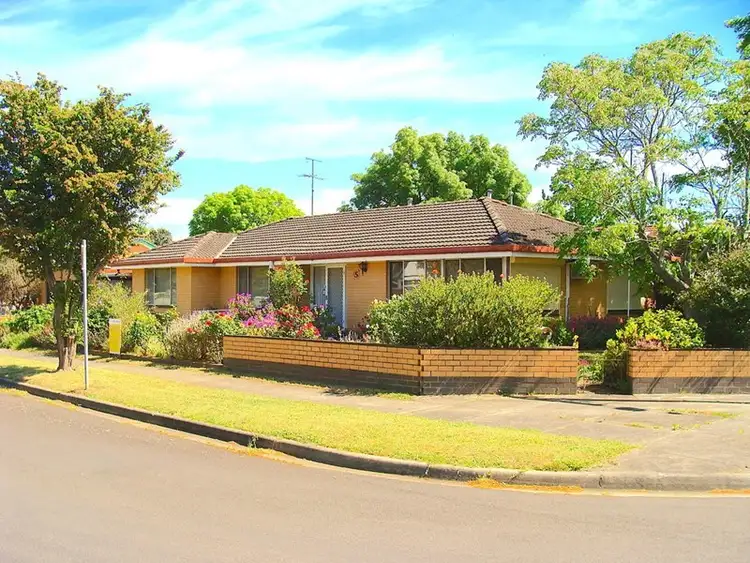 Third view of Homely house listing, 5 Elmore Street, Hamilton VIC 3300