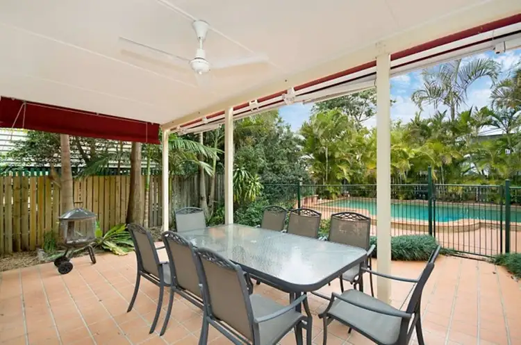 22 Weinholt Street, Sherwood QLD 4075