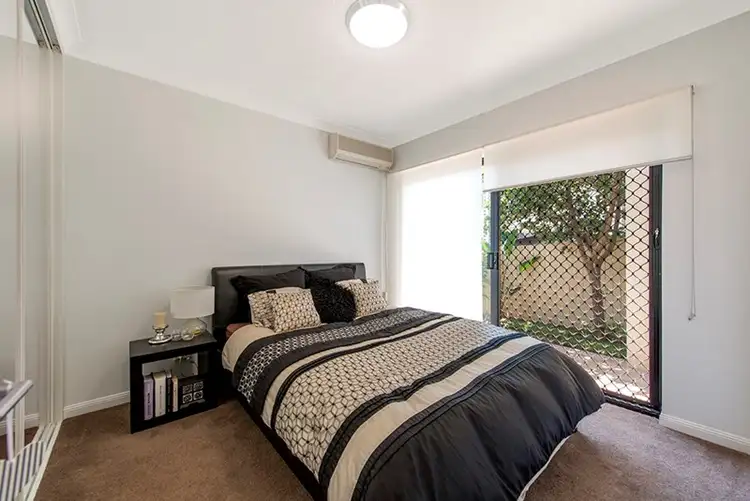 Sixth view of Homely apartment listing, 5/157 Riding Road, Balmoral QLD 4171