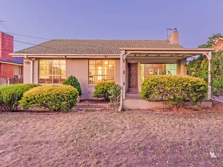 34 Vincent Crescent, Werribee VIC 3030