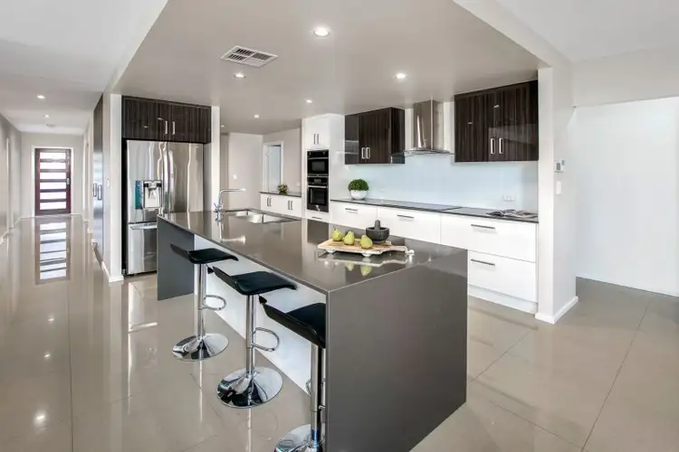 Second view of Homely house listing, 6 Timothy James Court, Murray Bridge SA 5253