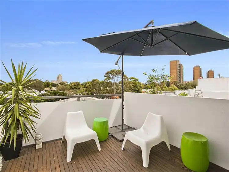 16/1 Danks Street, Waterloo NSW 2017