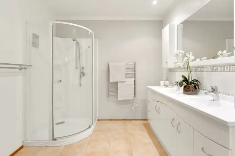 Seventh view of Homely house listing, 67 Raphael Crescent, Frankston VIC 3199