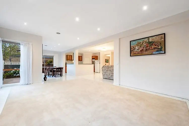 Sixth view of Homely house listing, 2 Deauville Green, Craigieburn VIC 3064
