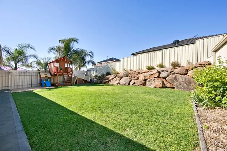 44 Thompson Circuit, Evanston Park SA 5116