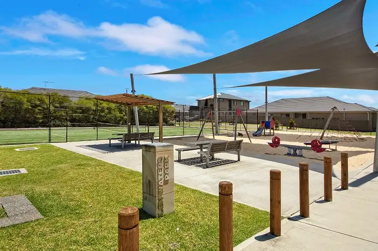 Second view of Homely house listing, 33 Timbrey Circuit, Barden Ridge NSW 2234