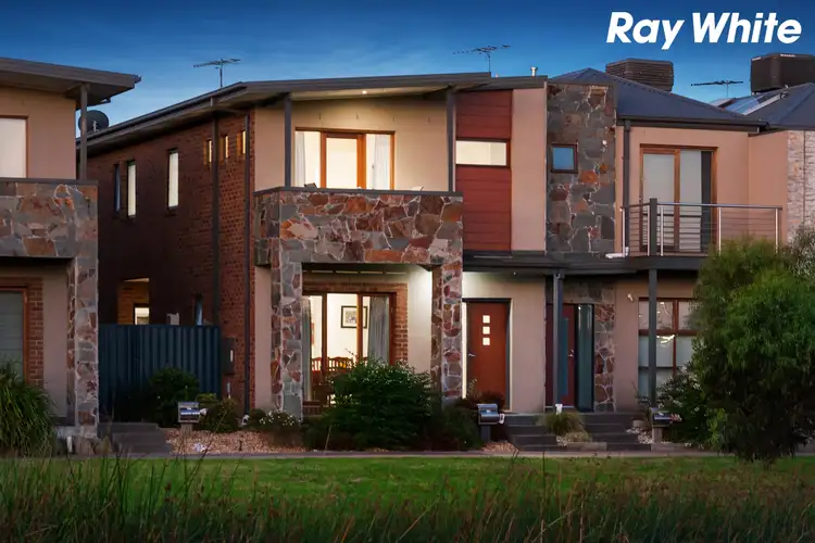 19 Pendula Place, Pakenham VIC 3810