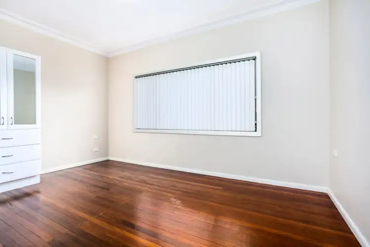 Third view of Homely villa listing, 1/36 Devonshire Crescent, Oak Flats NSW 2529
