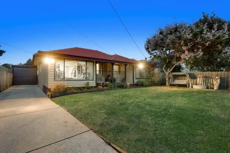 53 Monterey Boulevard, Frankston North VIC 3200